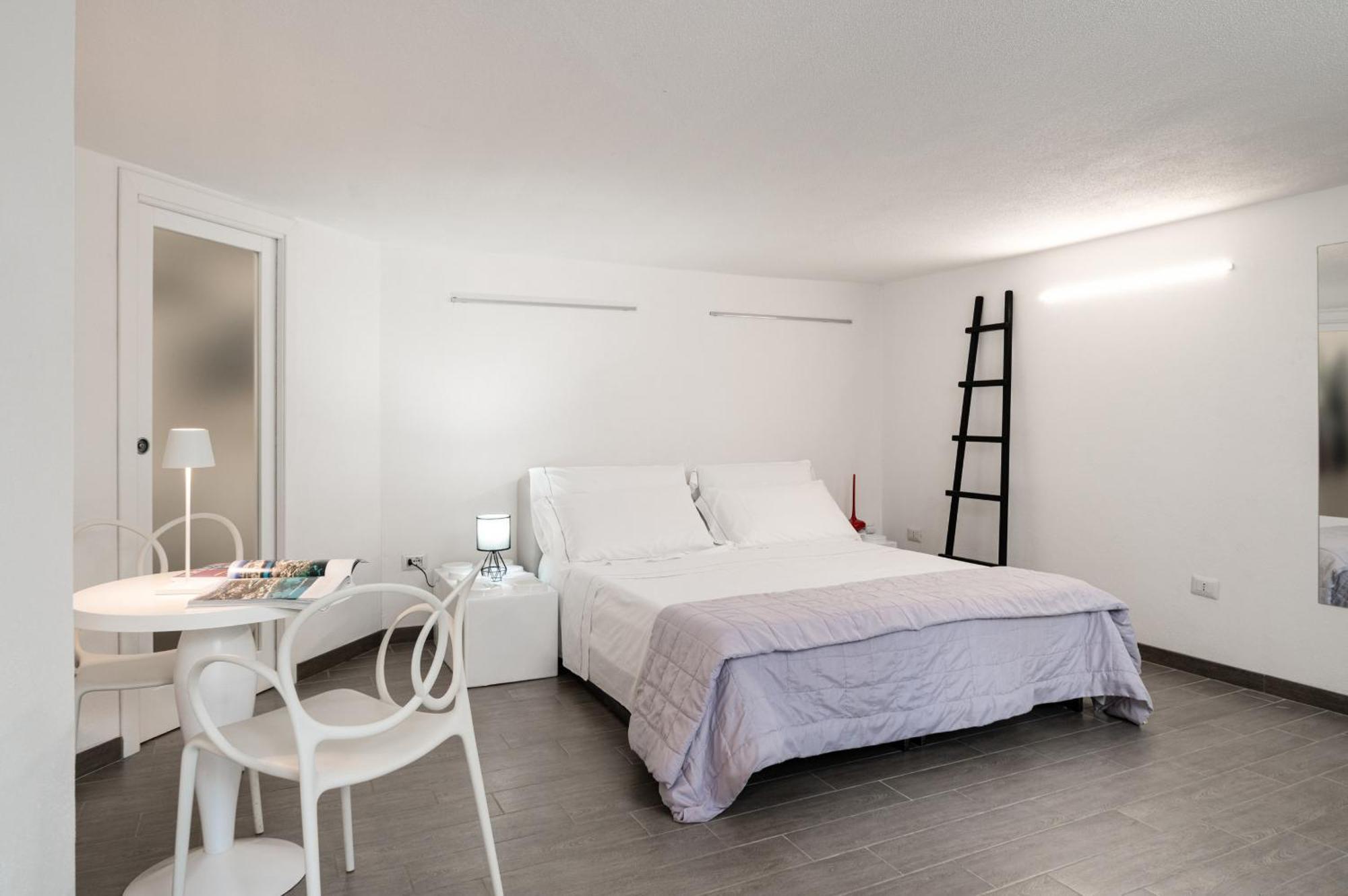 Wlofts 11, 12 & 14 By Klodge ออลเบีย ภายนอก รูปภาพ